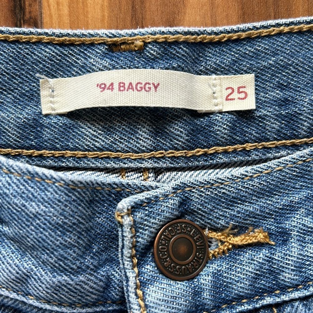 Levi's Blue Distressed Women Jeans - Picture 2 of 6
